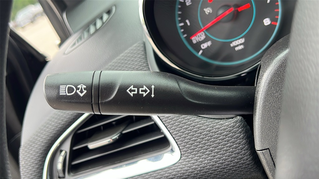 2018 Chevrolet Cruze LT Image 30 of 39