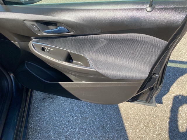 2018 Chevrolet Cruze LT Image 31 of 33