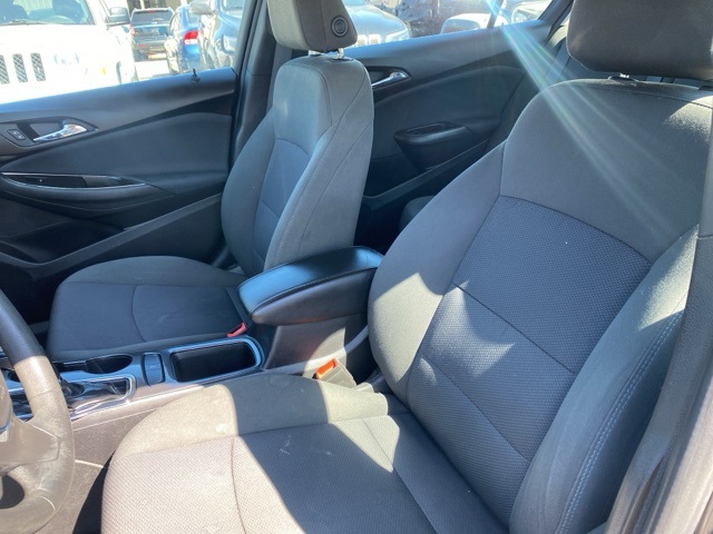 2018 Chevrolet Cruze LT Image 12 of 33