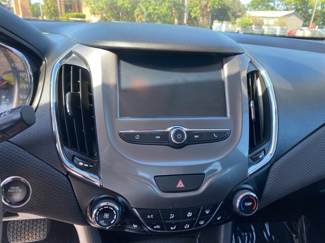 2018 Chevrolet Cruze LT Image 27 of 33