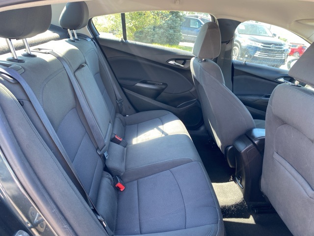 2018 Chevrolet Cruze LT Image 13 of 33