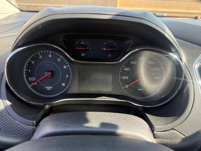 2018 Chevrolet Cruze LT Image 8 of 13