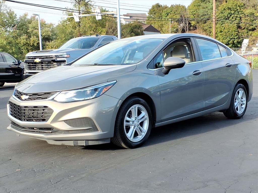 2018 Chevrolet Cruze LT Image 1 of 20