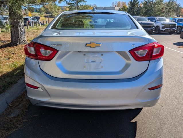 2018 Chevrolet Cruze LT Image 6 of 22
