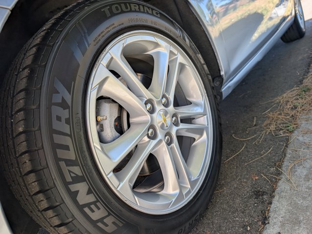 2018 Chevrolet Cruze LT Image 7 of 22