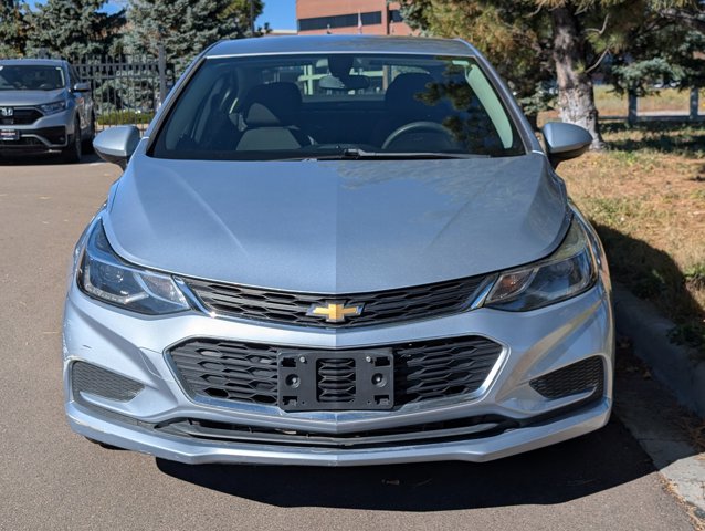 2018 Chevrolet Cruze LT Image 3 of 22