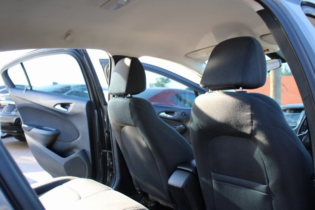 2018 Chevrolet Cruze LT Image 15 of 41