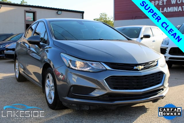 2018 Chevrolet Cruze LT Image 3 of 41