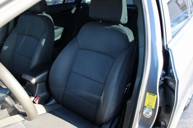 2018 Chevrolet Cruze LT Image 12 of 41