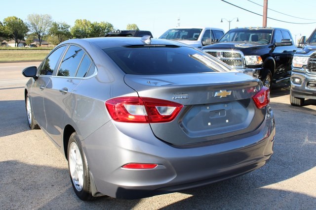 2018 Chevrolet Cruze LT Image 7 of 41