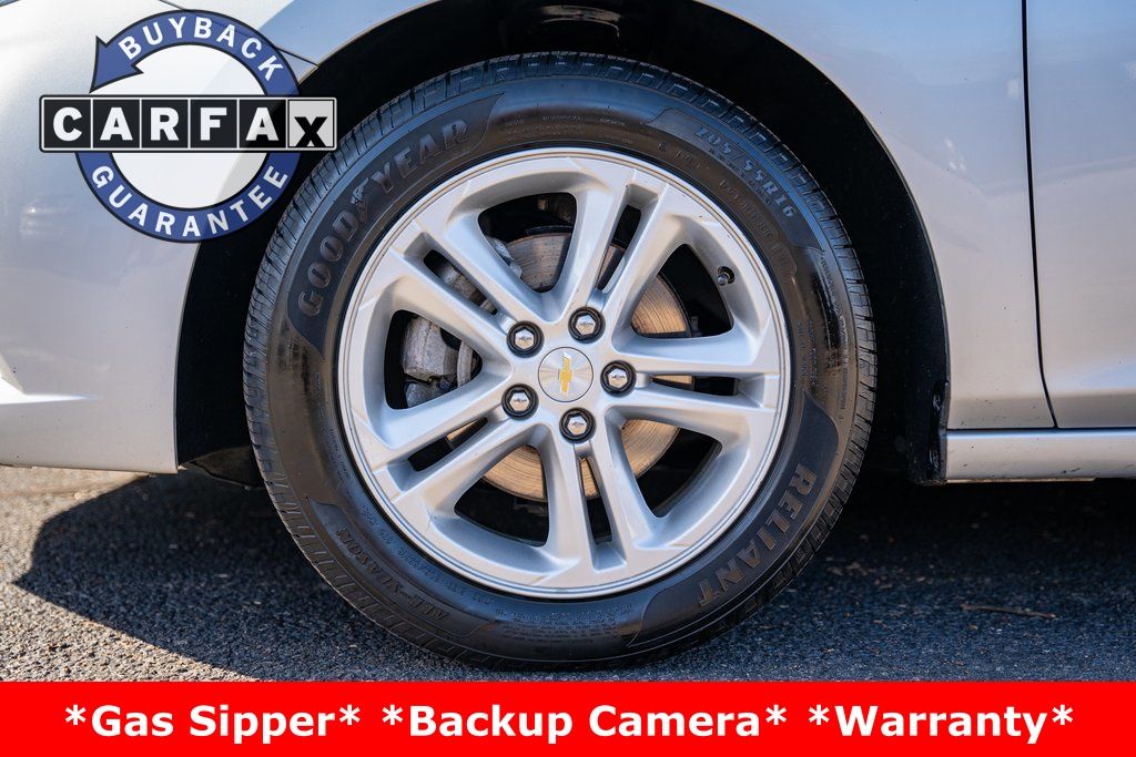Vehicle image 12 of 27