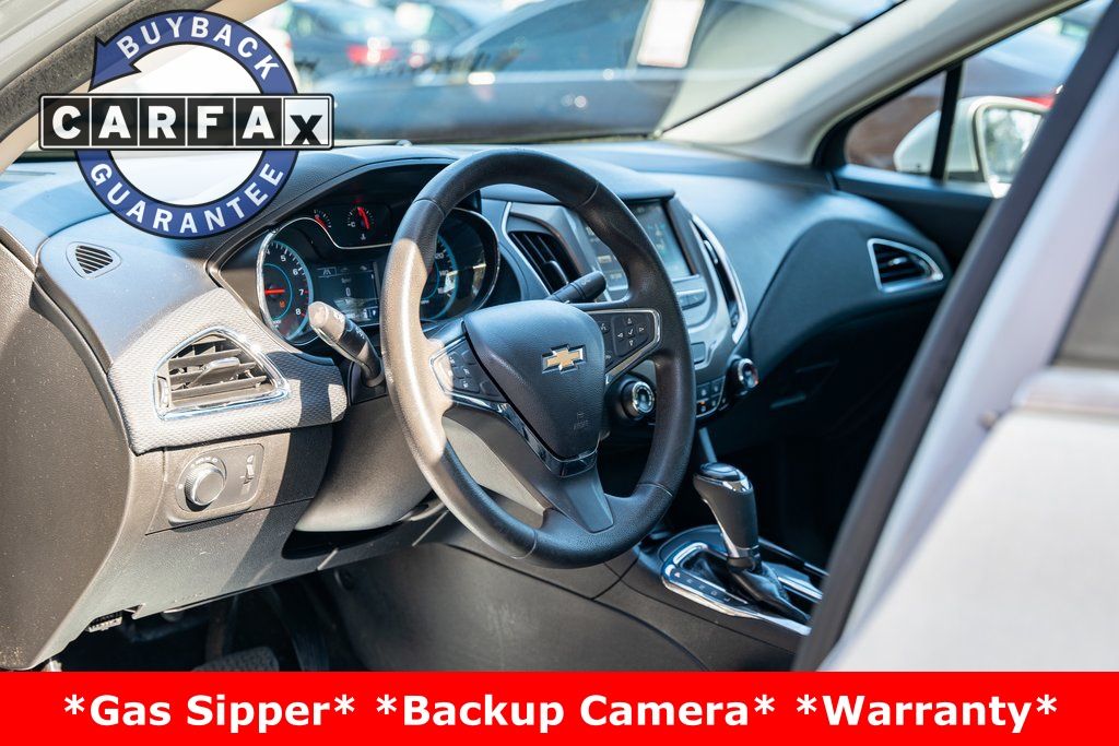 Vehicle image 14 of 27