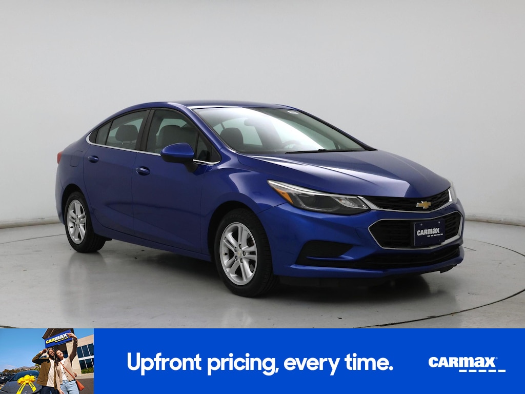 2018 Chevrolet Cruze LT Image 3 of 24