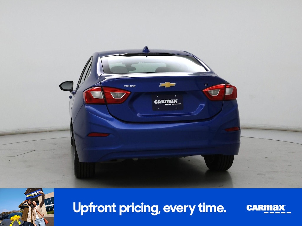 2018 Chevrolet Cruze LT Image 6 of 24