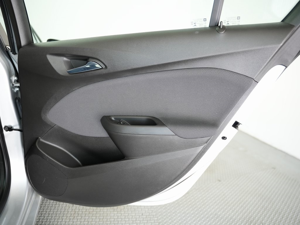 Vehicle image 34 of 58