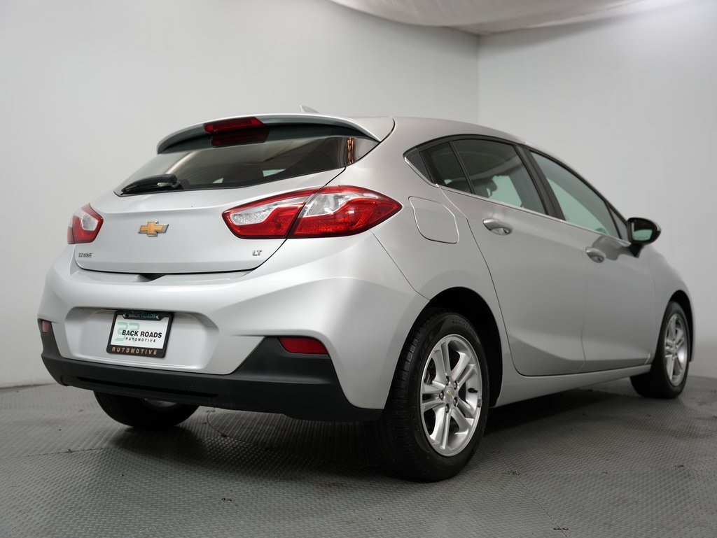 Vehicle image 5 of 58