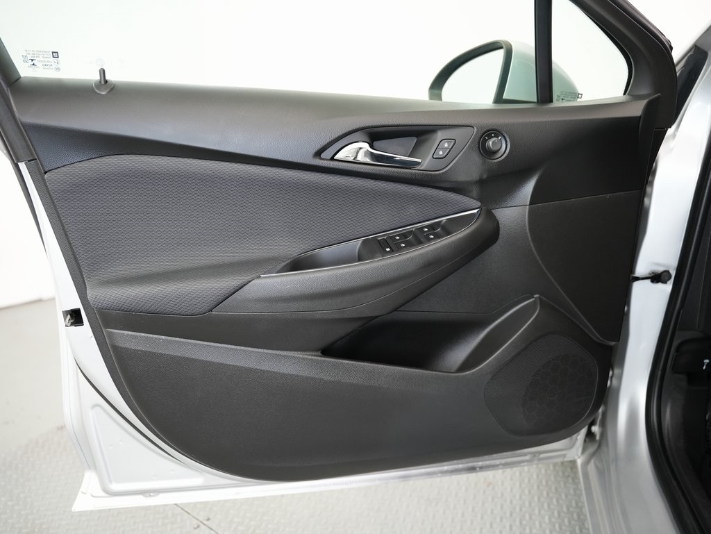 Vehicle image 39 of 58