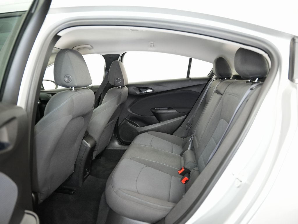 Vehicle image 33 of 58