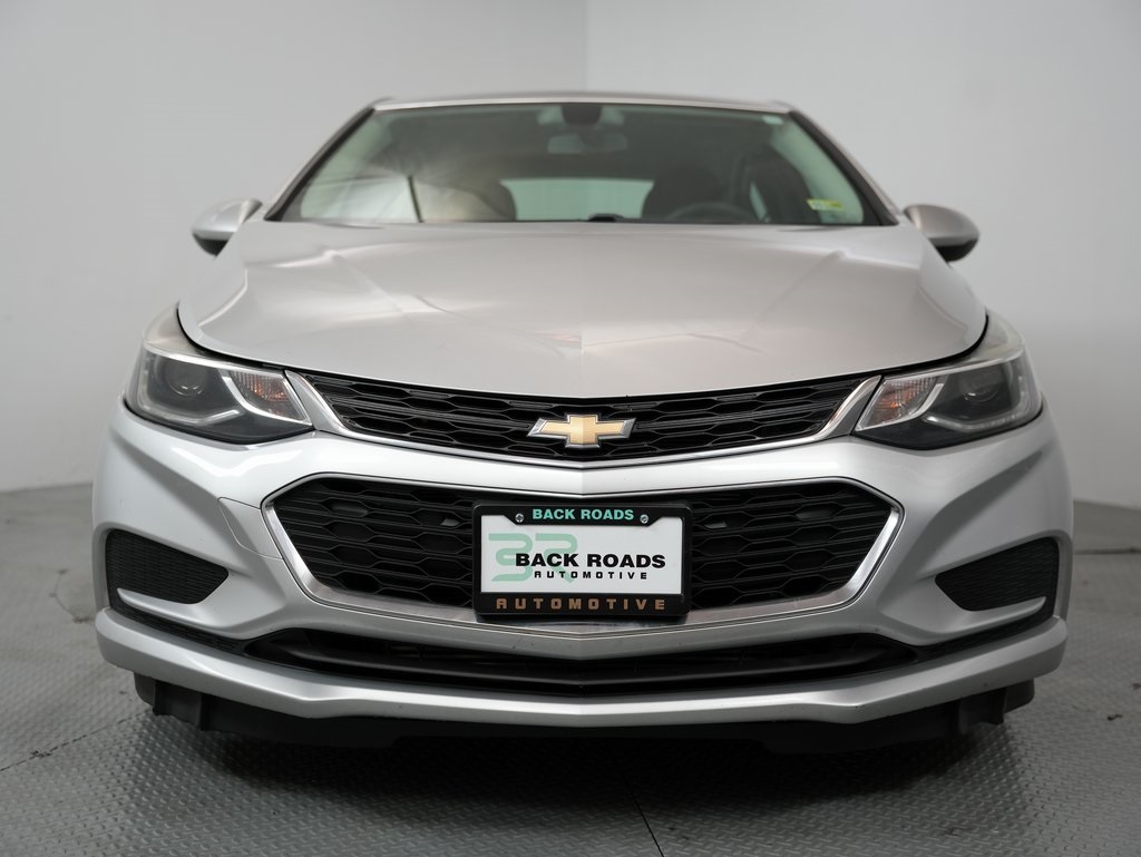 Vehicle image 2 of 58