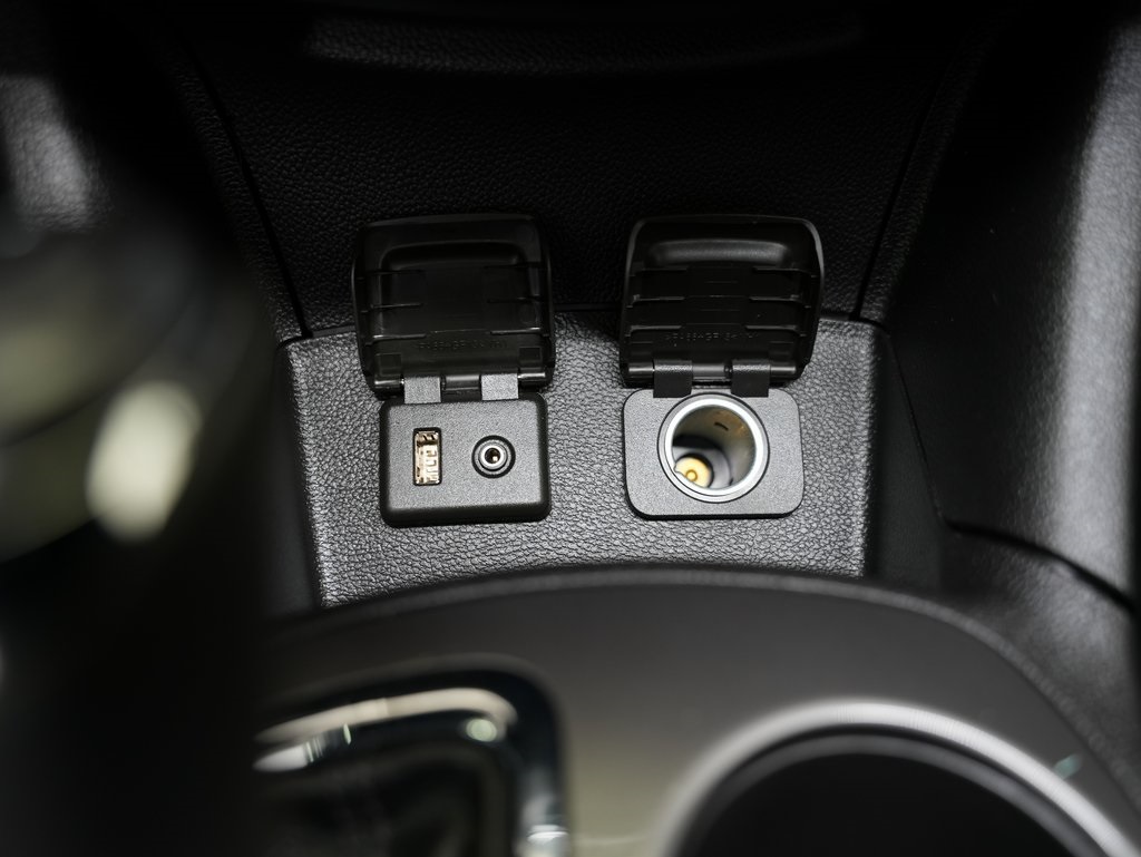 Vehicle image 20 of 58