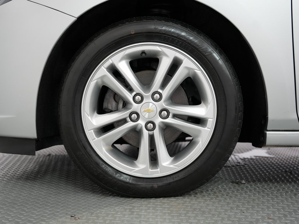 Vehicle image 52 of 58