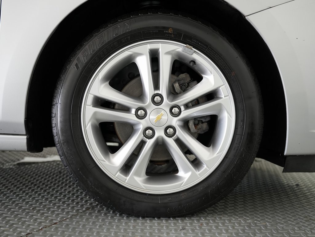 Vehicle image 53 of 58