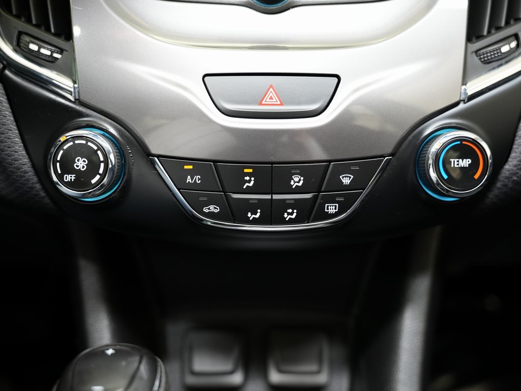 Vehicle image 19 of 58