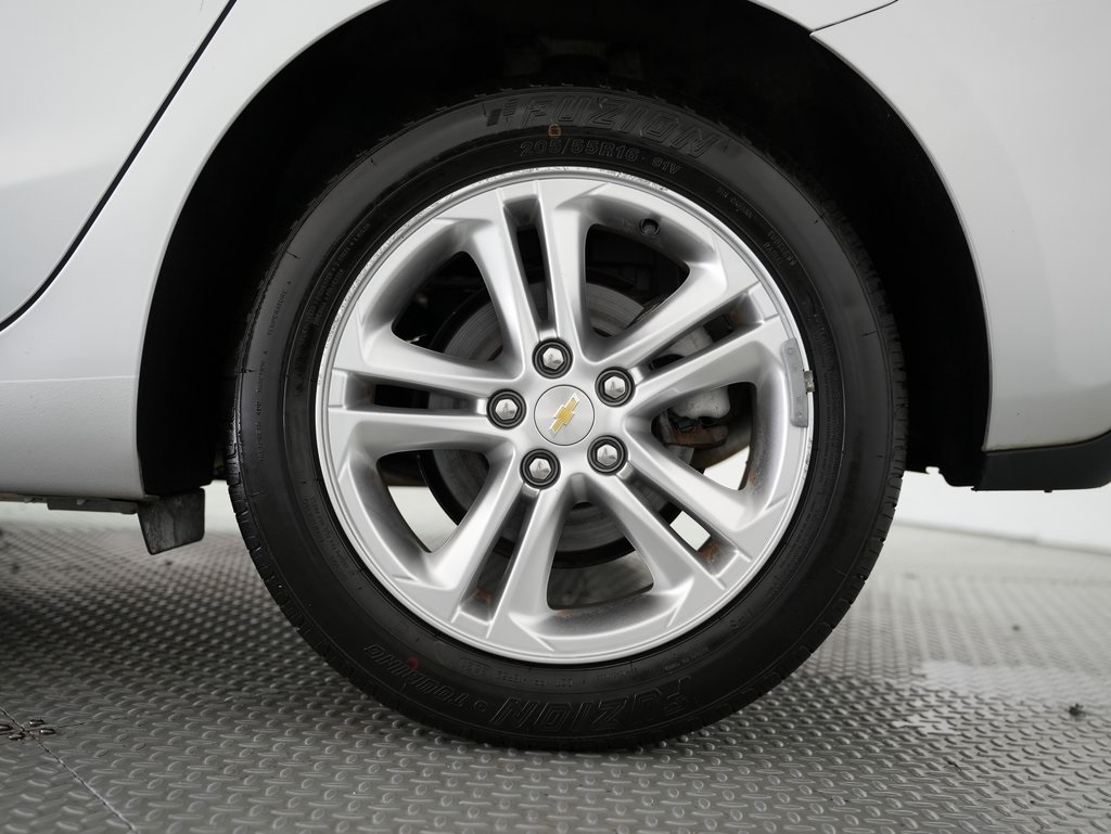Vehicle image 55 of 58