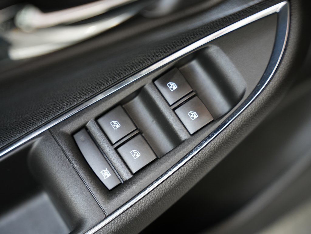 Vehicle image 41 of 58