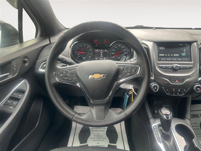 Vehicle image 12 of 14