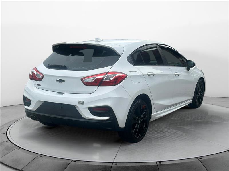 Vehicle image 4 of 14