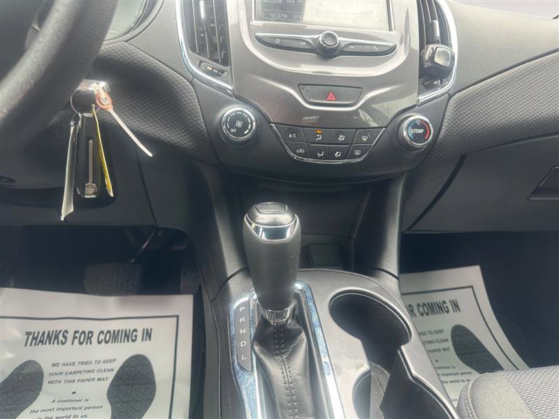 Vehicle image 11 of 14