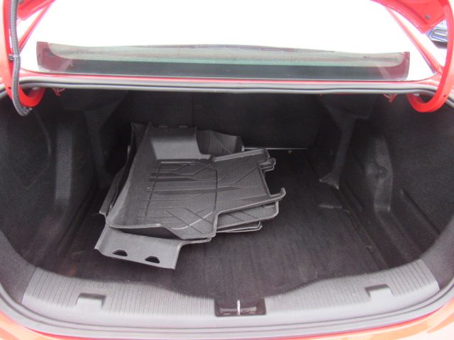 2018 Chevrolet Cruze LT Image 8 of 33