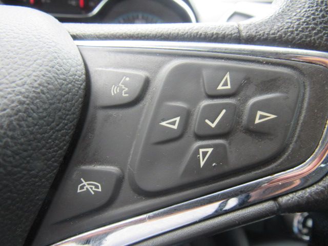 2018 Chevrolet Cruze LT Image 22 of 33