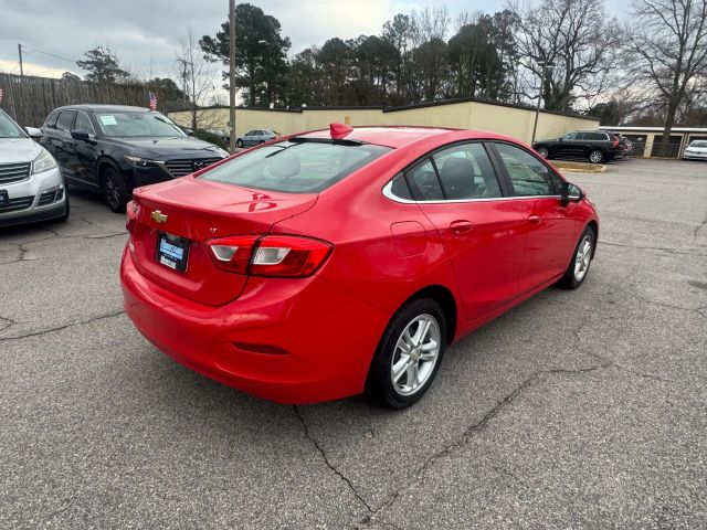 2018 Chevrolet Cruze LT Image 6 of 21