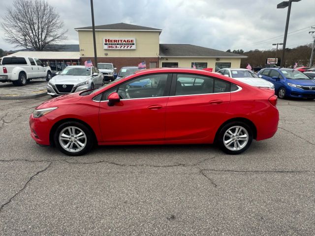 2018 Chevrolet Cruze LT Image 9 of 21