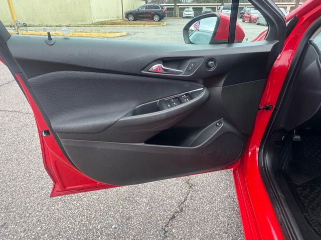 2018 Chevrolet Cruze LT Image 20 of 21