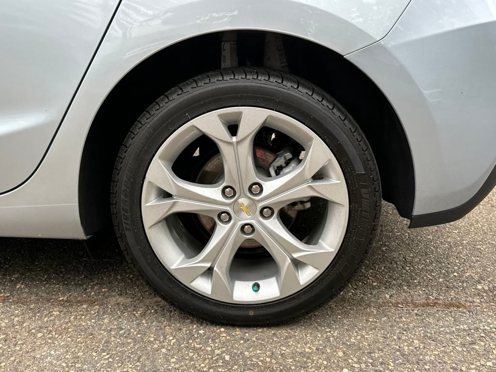 Vehicle image 7 of 22