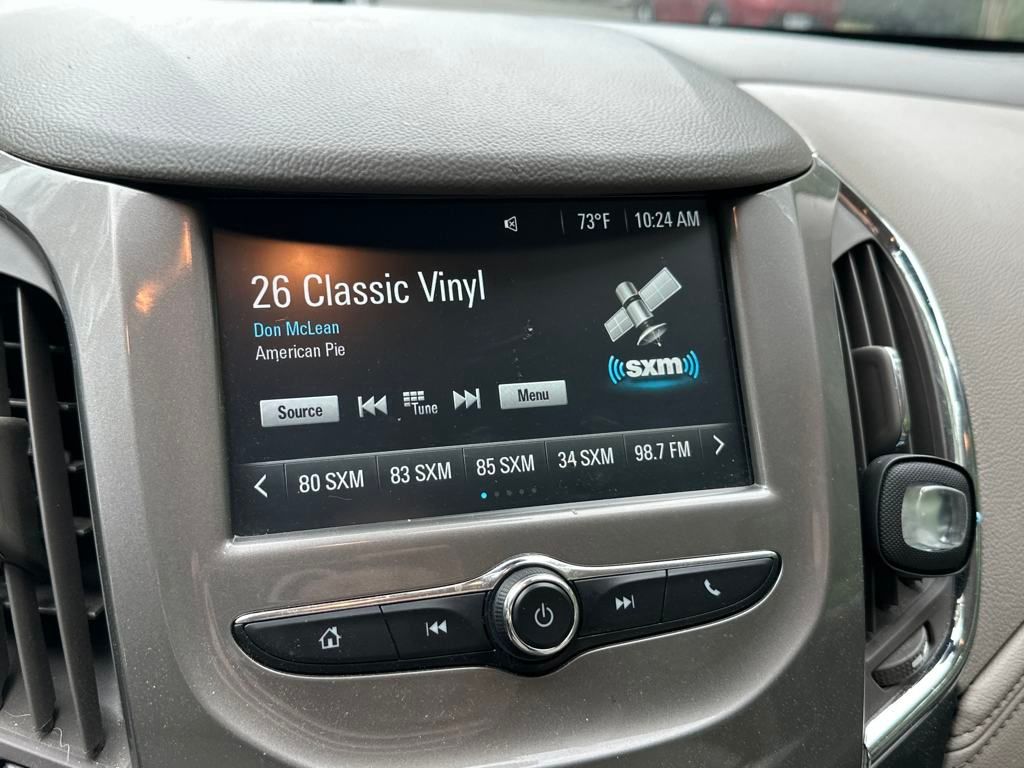 Vehicle image 14 of 22