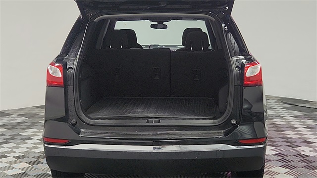 Vehicle image 22 of 27