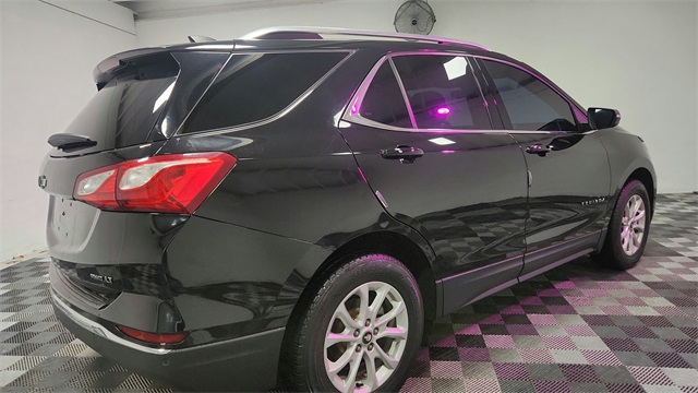 Vehicle image 7 of 27