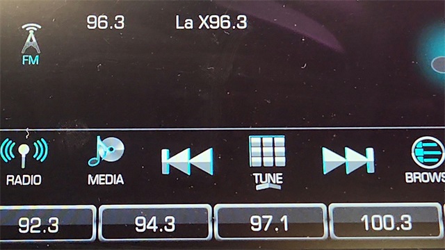 Vehicle image 14 of 27