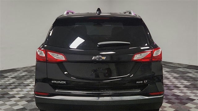 Vehicle image 8 of 27