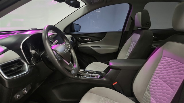 Vehicle image 18 of 27