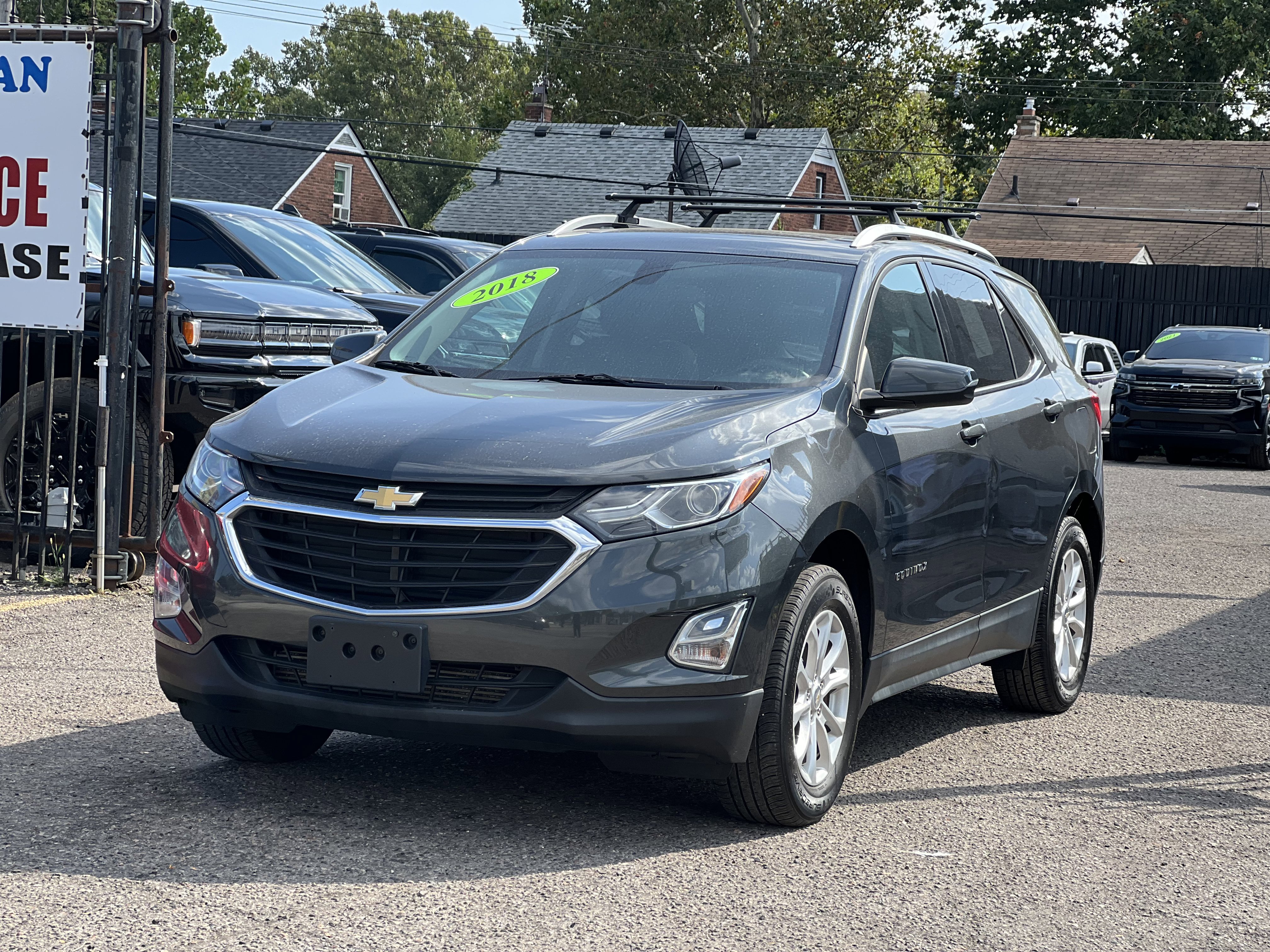 2018 Chevrolet Equinox LT Image 1 of 32