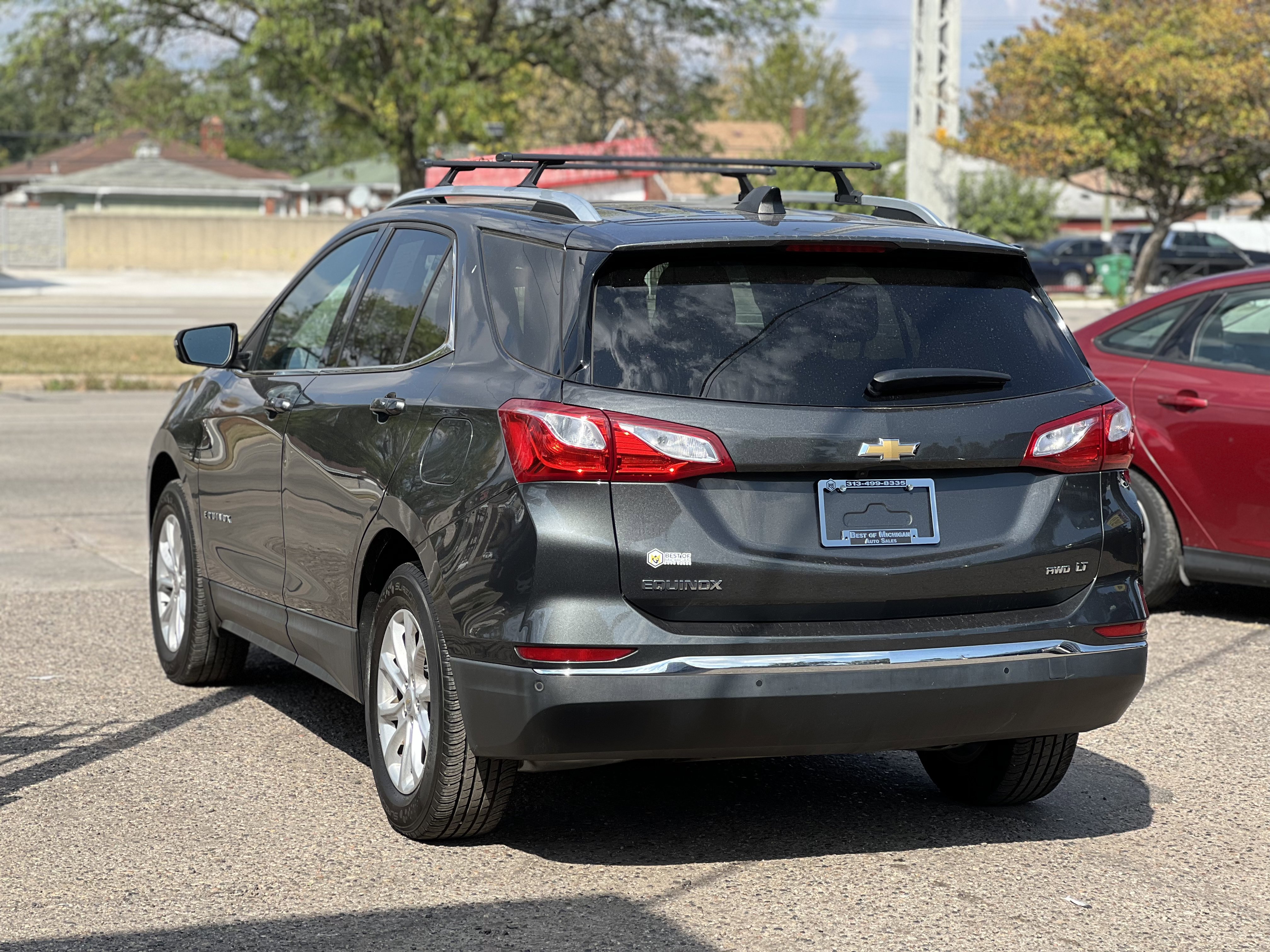 2018 Chevrolet Equinox LT Image 8 of 32