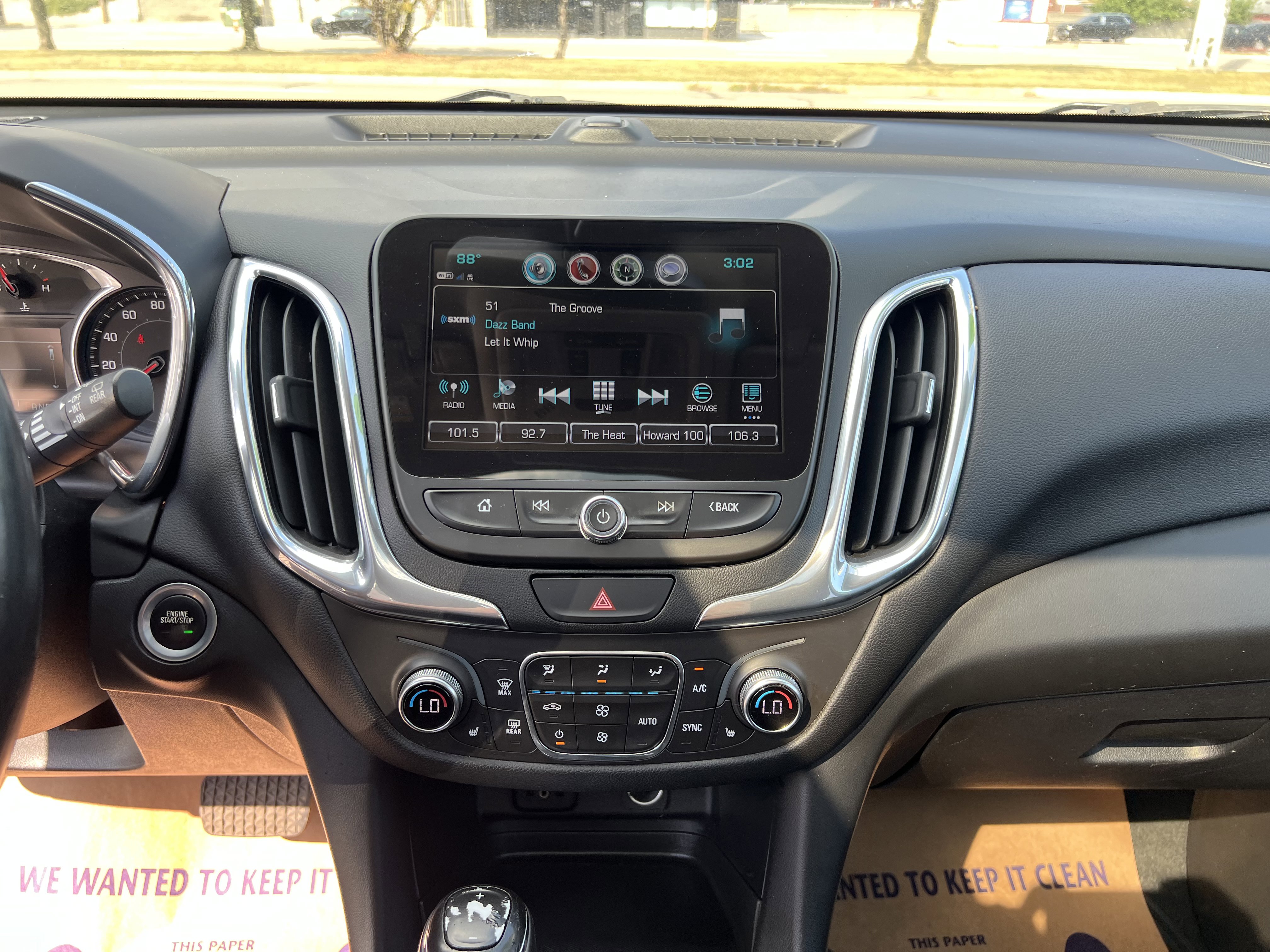 2018 Chevrolet Equinox LT Image 25 of 32