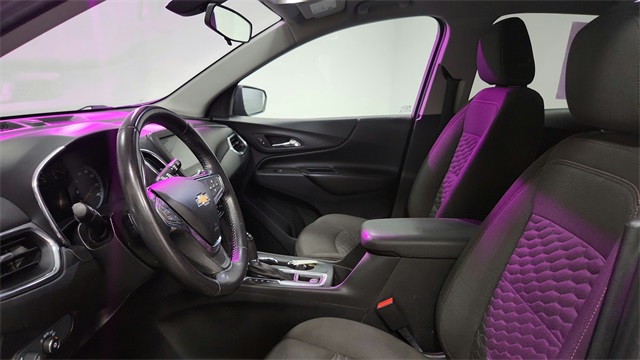 Vehicle image 16 of 25