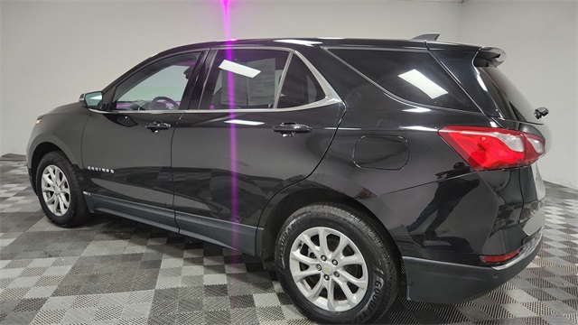 Vehicle image 9 of 25
