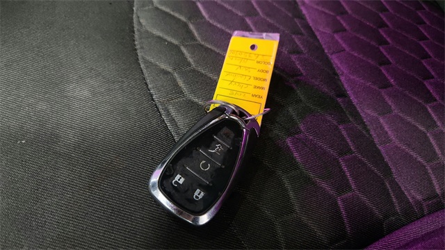 Vehicle image 15 of 25